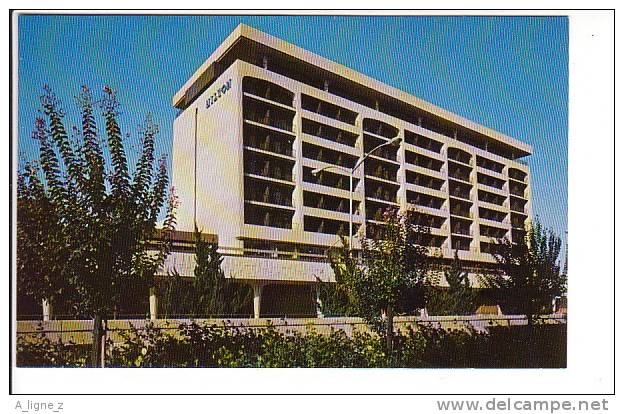 02 - cpsm Fresno hilton California