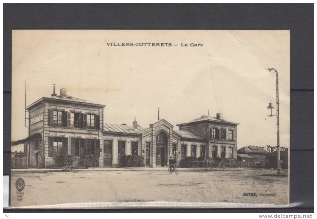 02 - Villers Cotterets - La Gare - animée vélo