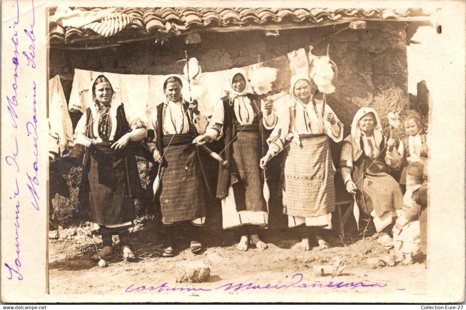 (04/04/25) MACEDOINE DU NORD-CPA COSTUMES MACEDONIENS - CARTE PHOTO FILEUSES - SOUVENIR DE MONASTIR