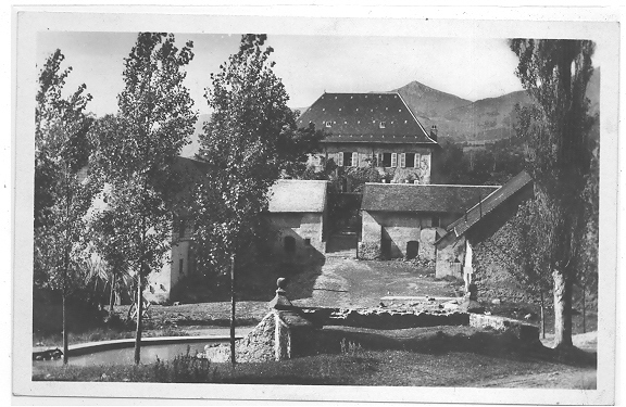 05 // CHAUFFAYER, le chateau des Herbeys, CPSM édit Manent
