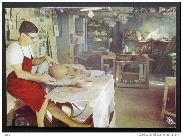 06 Vallauris metier potier D06D C06155C RH022711