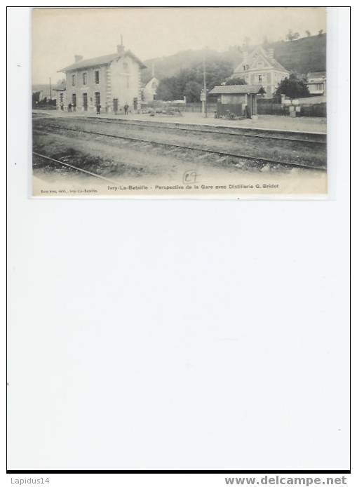 068A  / CPA  IVRY-LA-BATAILLE    (eure) PERSPECTIVE DE LA GARE