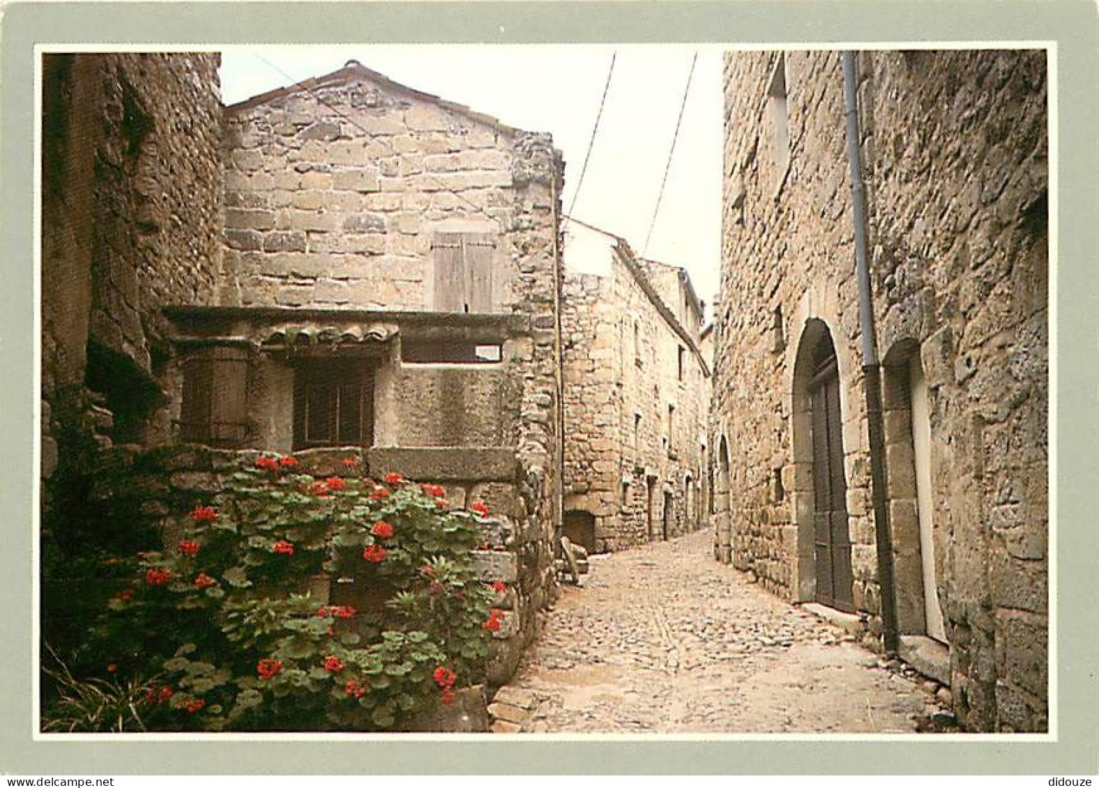 07 - Joyeuse - La Vieille Ville - Vieilles pierres - CPM - Carte Neuve - Voir Scans Recto-Verso