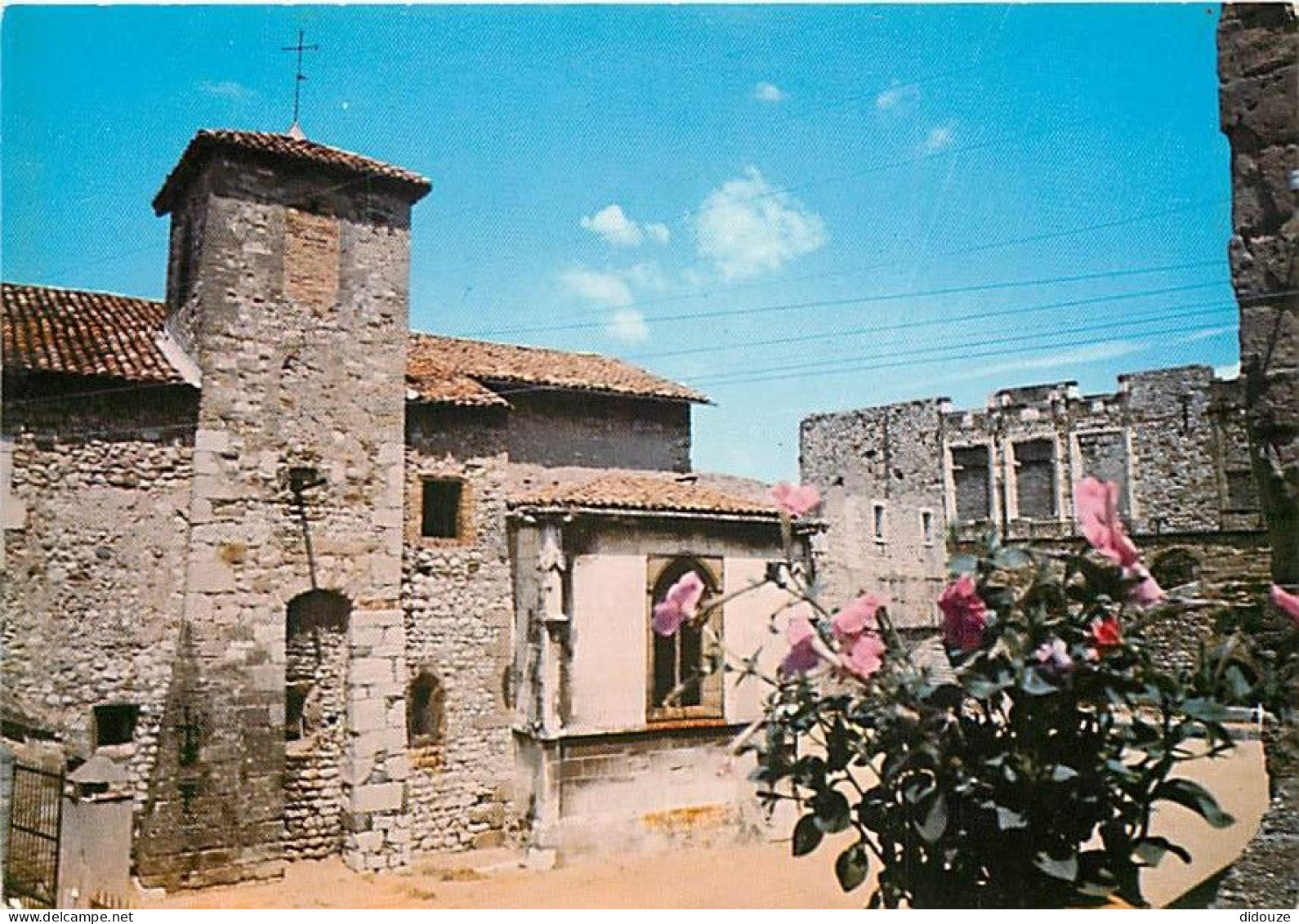 07 - La Voulte sur Rhone - Le Château - Fleurs - CPM - Voir Scans Recto-Verso