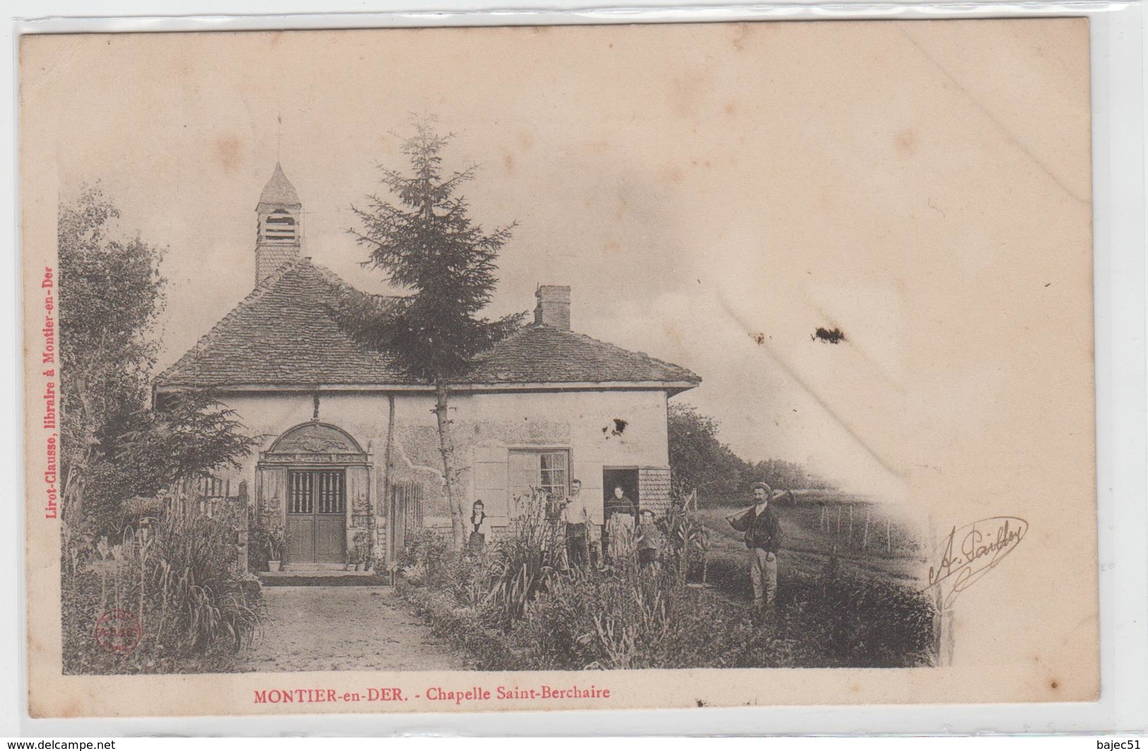 1 cpa Montier en Der "pionnière"