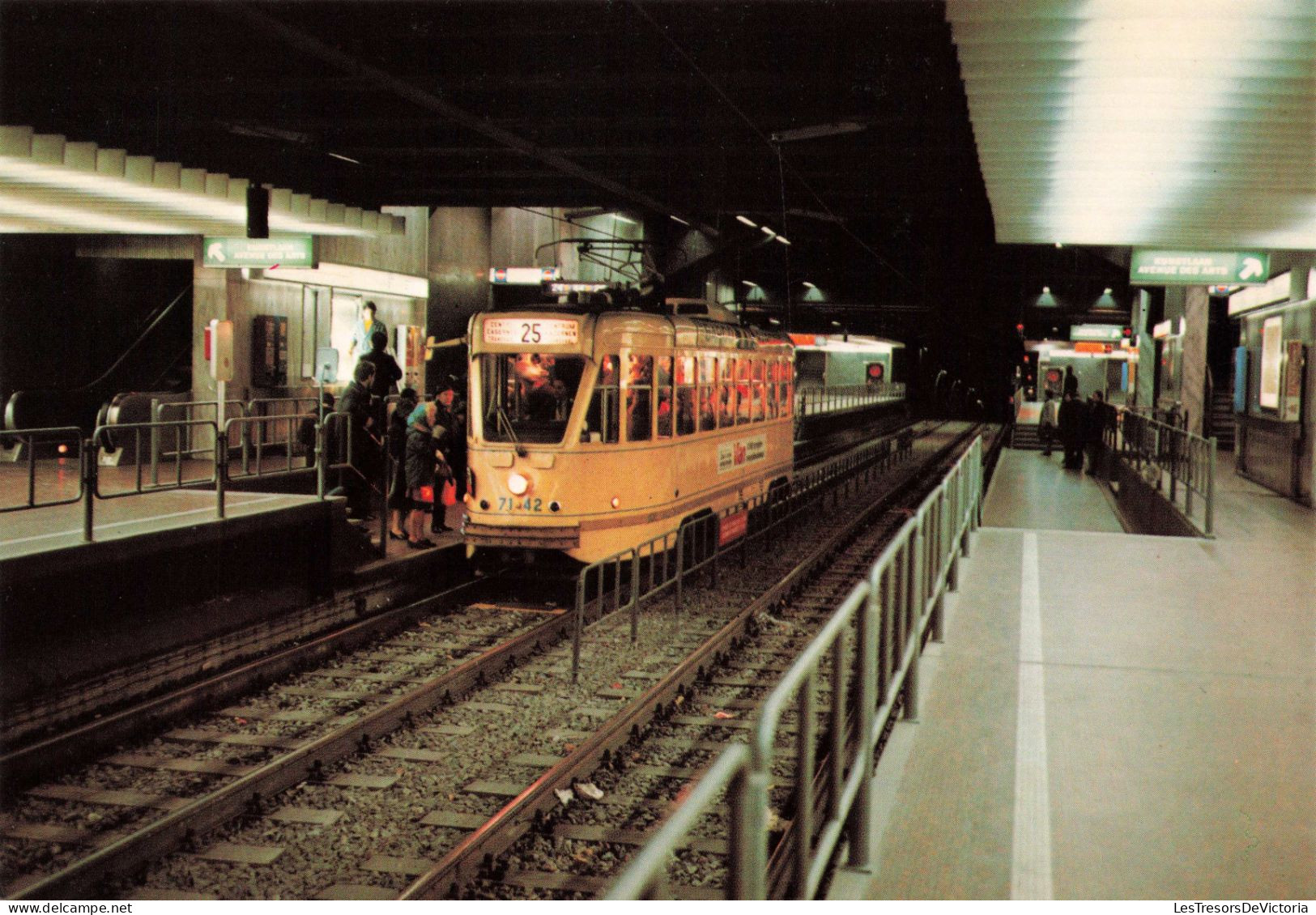 [-10%] BELGIQUE - Bruxelles - Métro - Colorisé - Carte postale