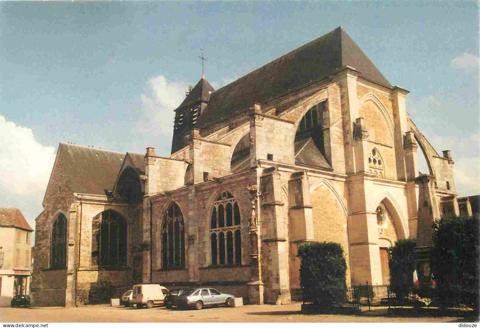 10 - Chaource - Eglise Saint Jean-Baptiste - Automobiles - CPM - Voir Scans Recto-Verso