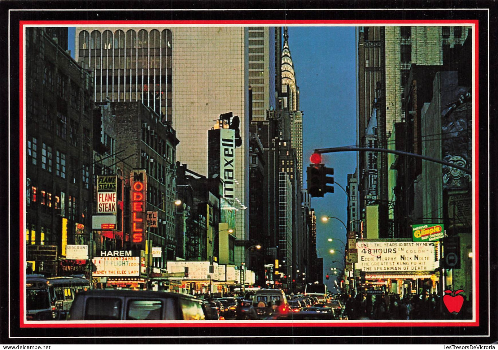 [-10%] ETATS UNIS - New York - Time Square - Bâtiment - Flèche - Panneau - Publicité - Voiture - Animé - Carte postale