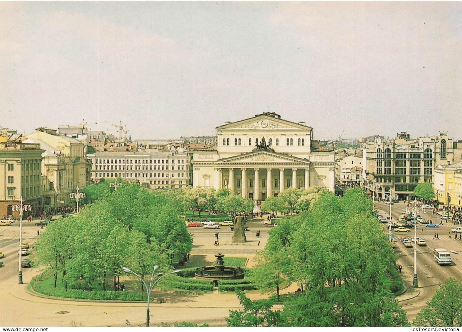 [-10%] RUSSIE - Moscu - Plaza Sverdlov - vue densemble - animé - Carte Postale
