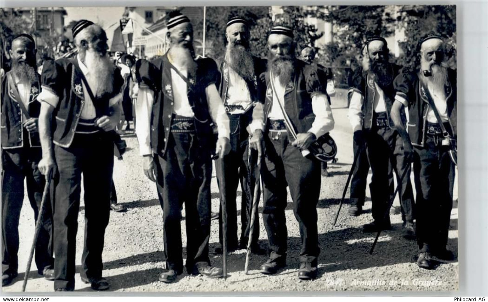 1000 Lausanne Losanna - Alte Männer in Tracht - 51797018