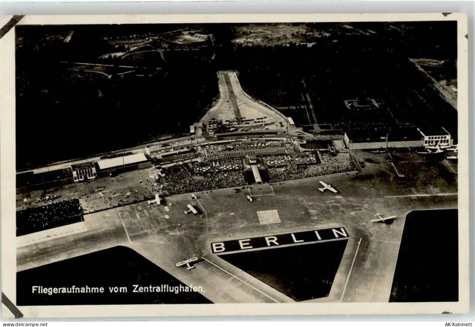 10115 W1000 Tempelhof - Fliegeraufnahme Zentralflughafen - 52160388