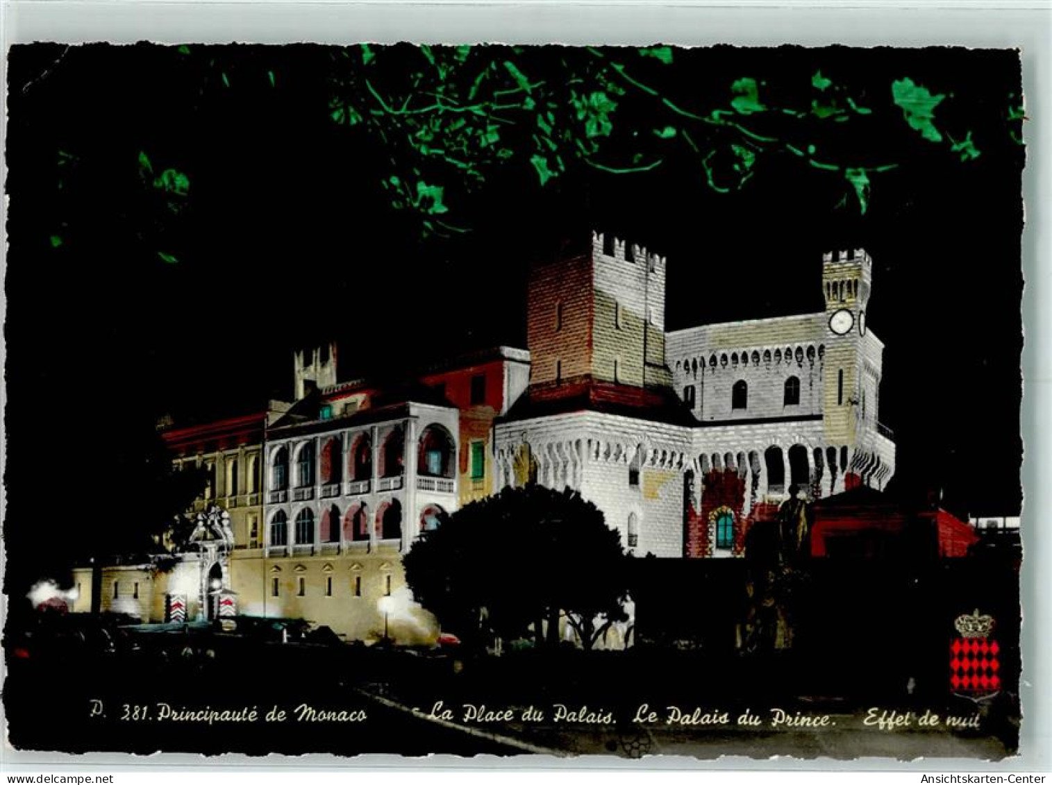 10274219 - La Place du Palais Le Palais du Prince Effet du nuit