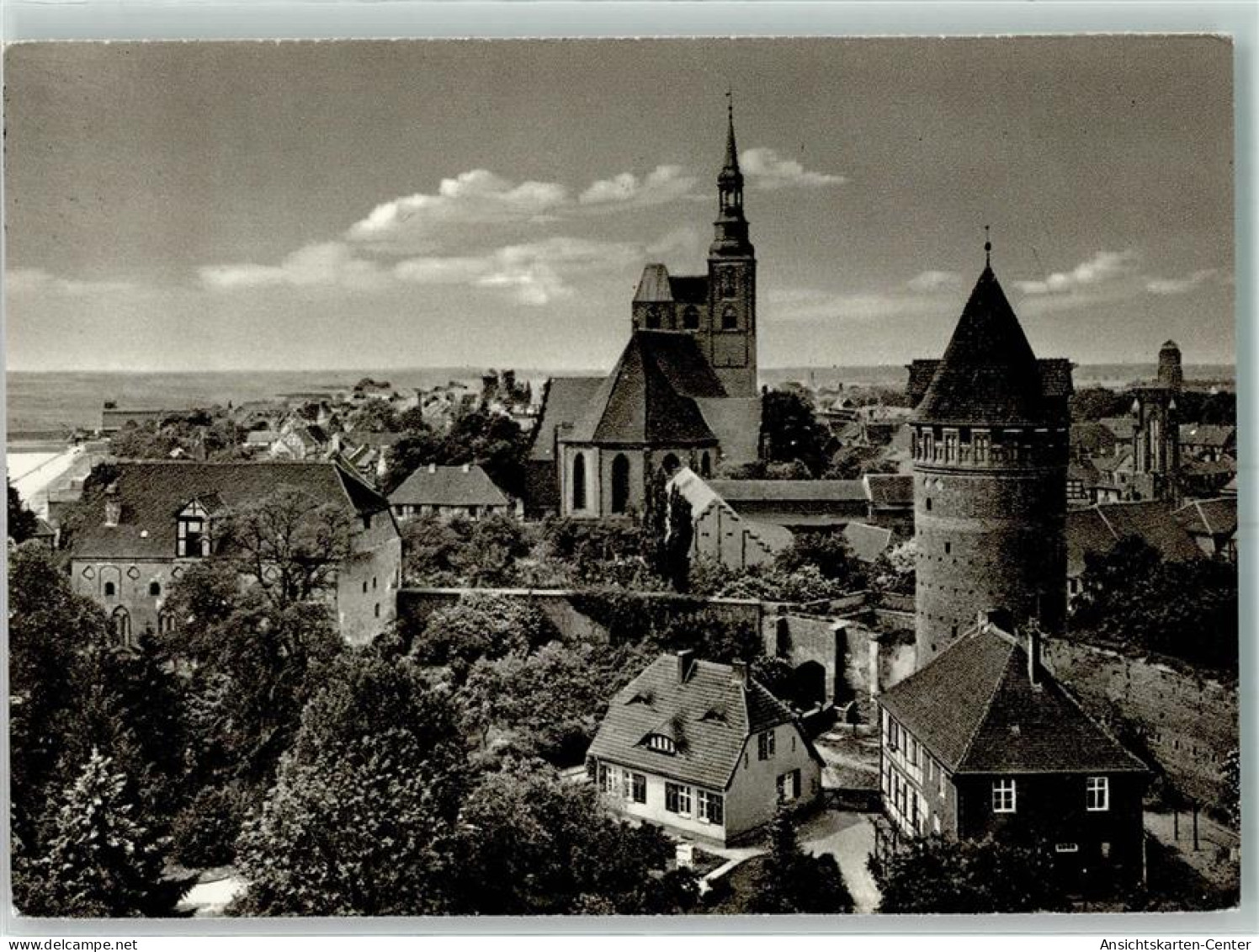 10466044 - Tangermuende