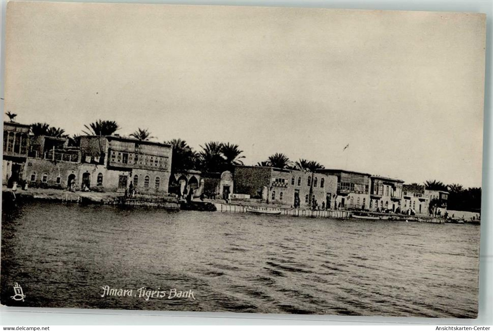 10651777 - Tuck`s Amara Tigris Bank Irak