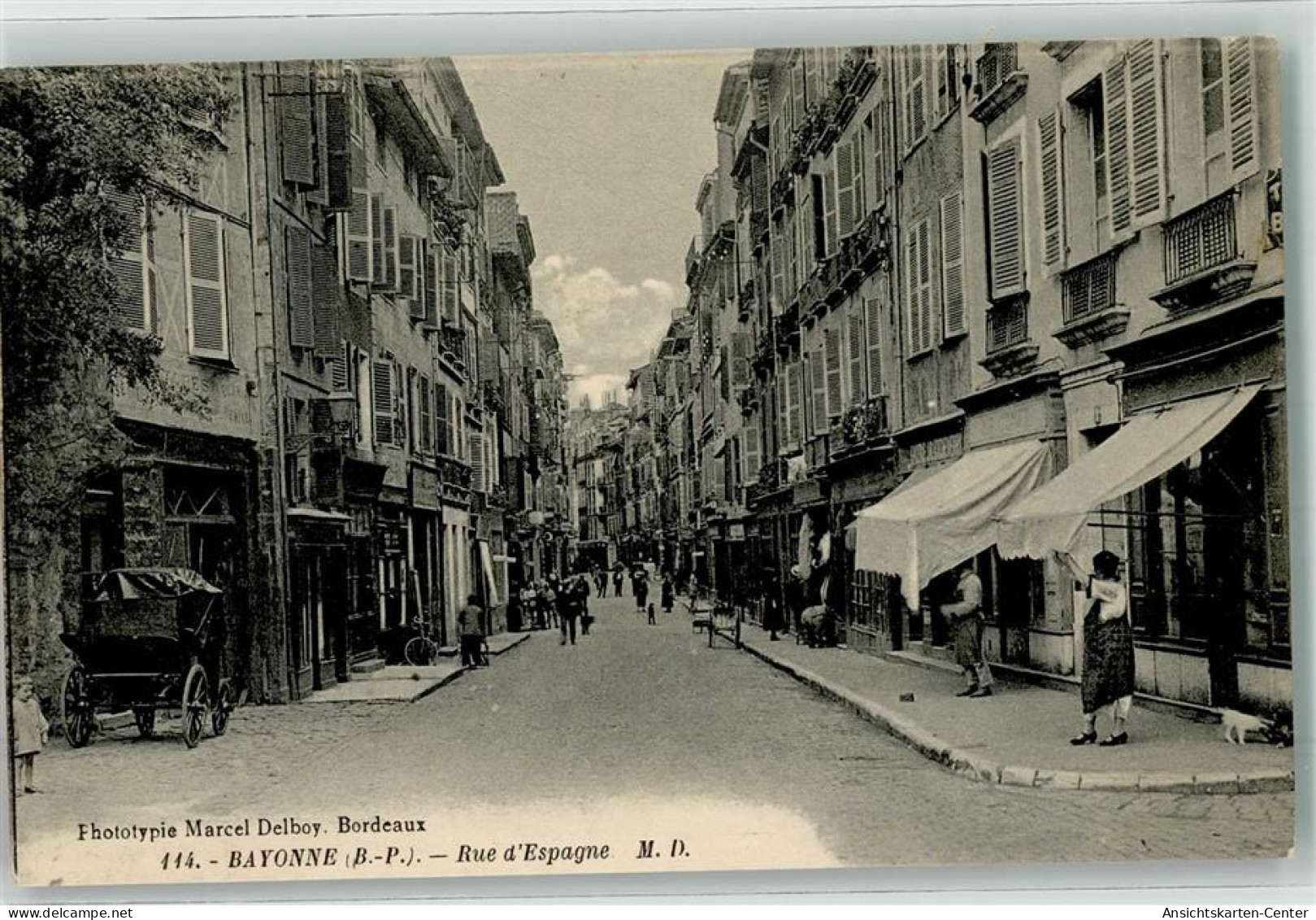 10652990 - Bayonne
