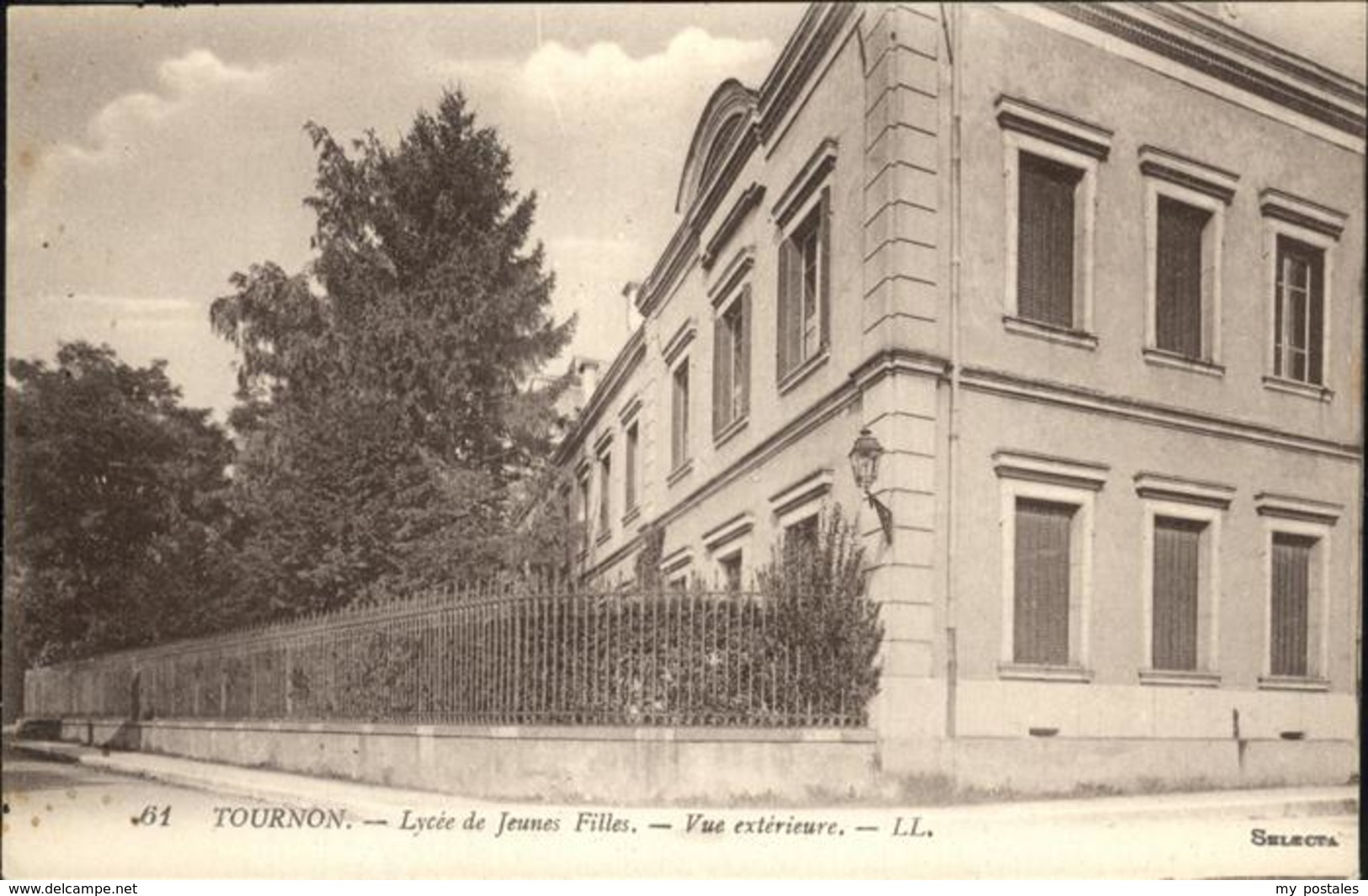 11230499 Tournon Lycee de Jeunes Filles Tournon