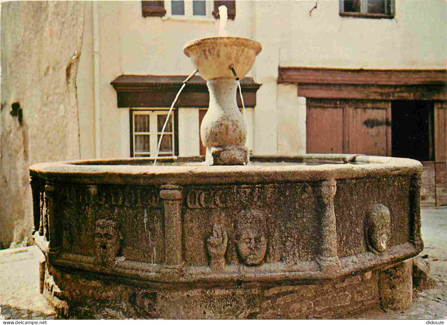 12 - Najac - Fontaine Ménolithe - CPM - Voir Scans Recto-Verso