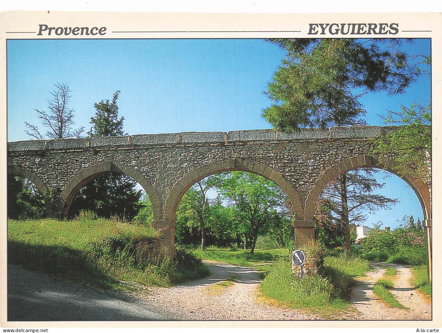 13 EYGUIERES AQUEDUC