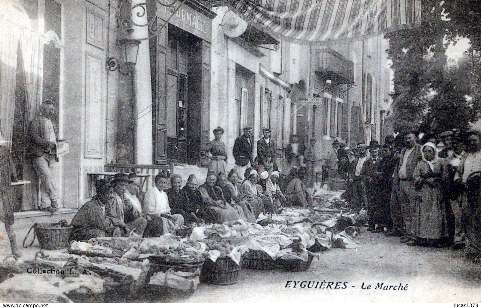 13 / EYGUIERES / LE MARCHE