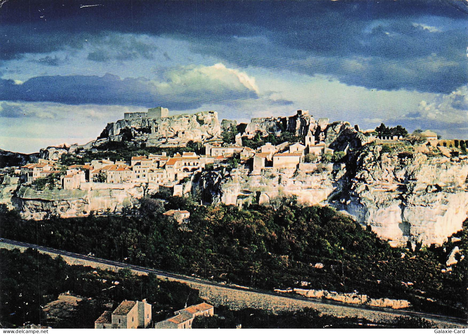 13 LES BAUX DE PROVENCE LES BAUX DE PROVENCE
