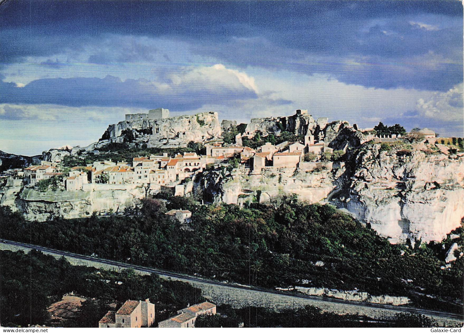 13 LES BAUX DE PROVENCE LES BAUX DE PROVENCE