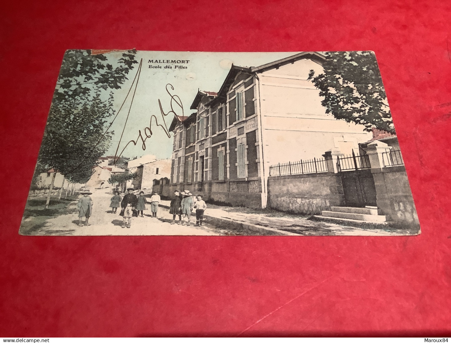 13/ mallemort école des filles