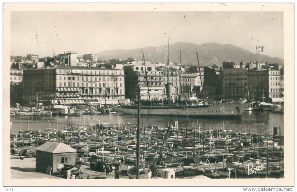 13 - MARSEILLE - Le Vieux Port