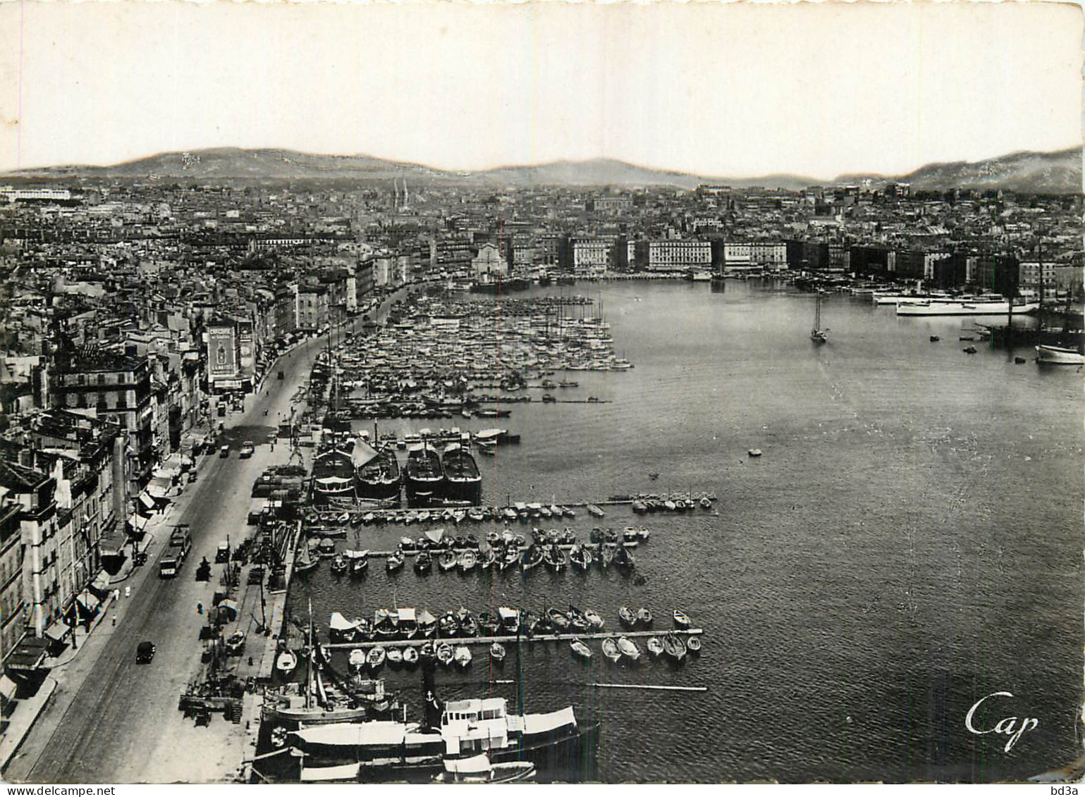 13 MARSEILLE VIEUX PORT