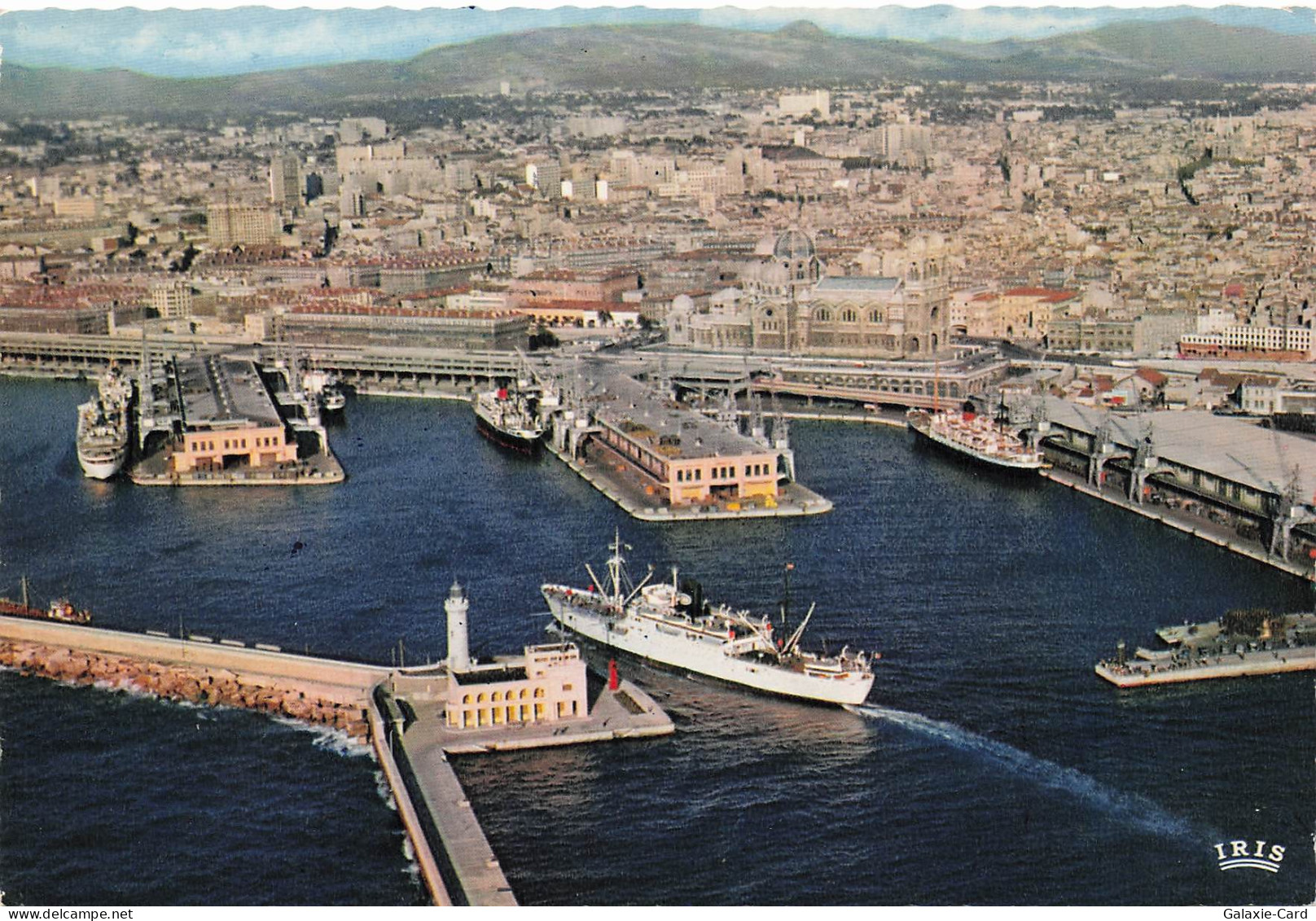 13 MARSEILLE VUE AERIENNE DE L ENTREE DU BASSIN DE LA JOLIET