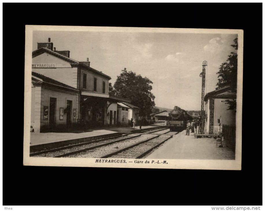 13 - MEYRARGUES - gare - train
