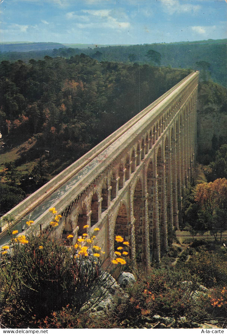 13 ROQUEFAVOUR L AQUEDUC DE ROQUEFAVOUR