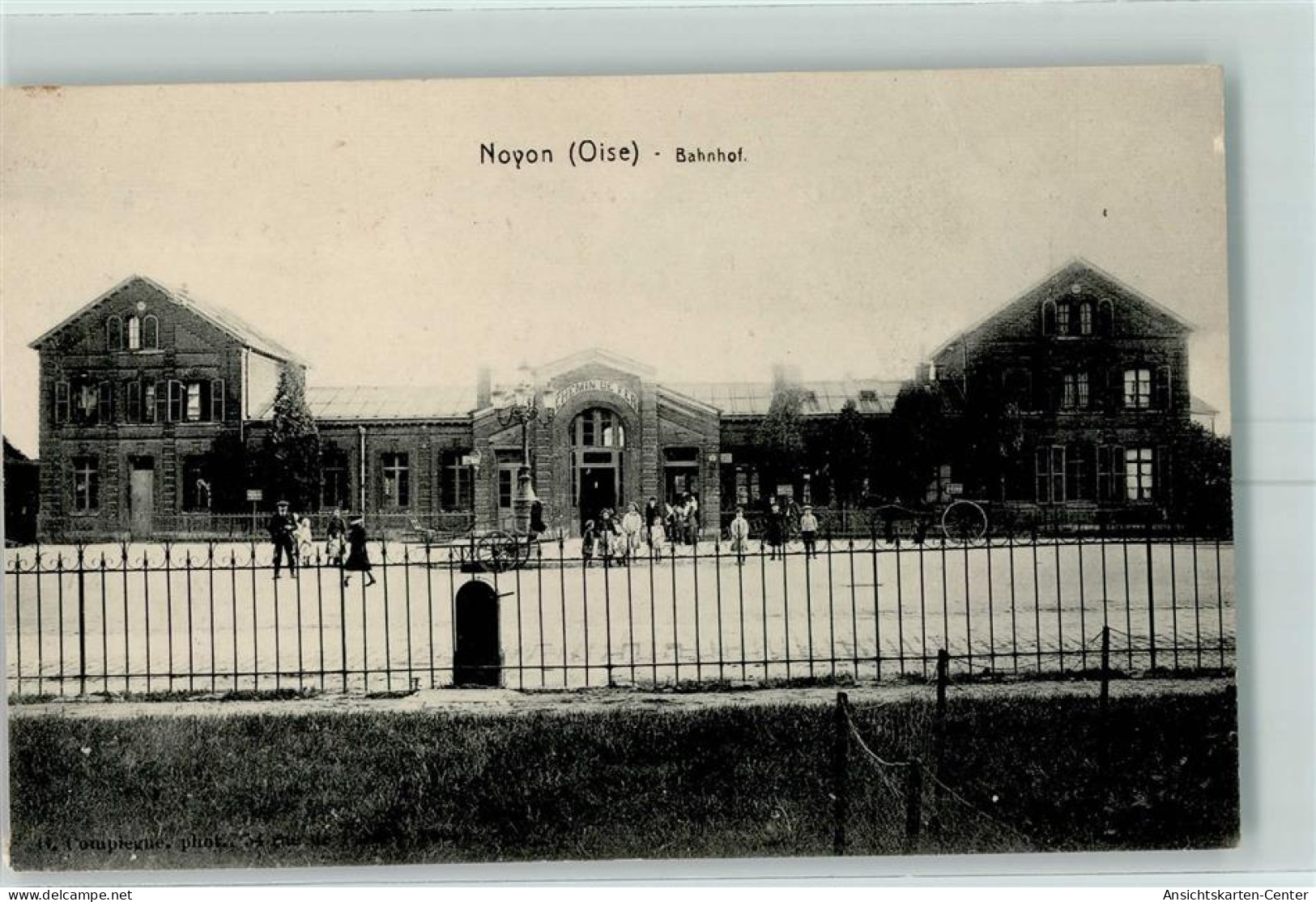 13154185 - Noyon