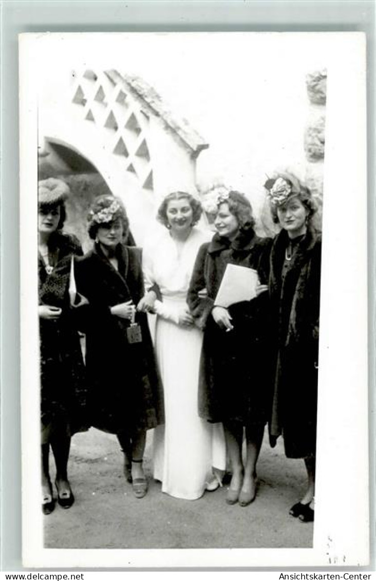 13198004 - Frauen Mode Rauchen