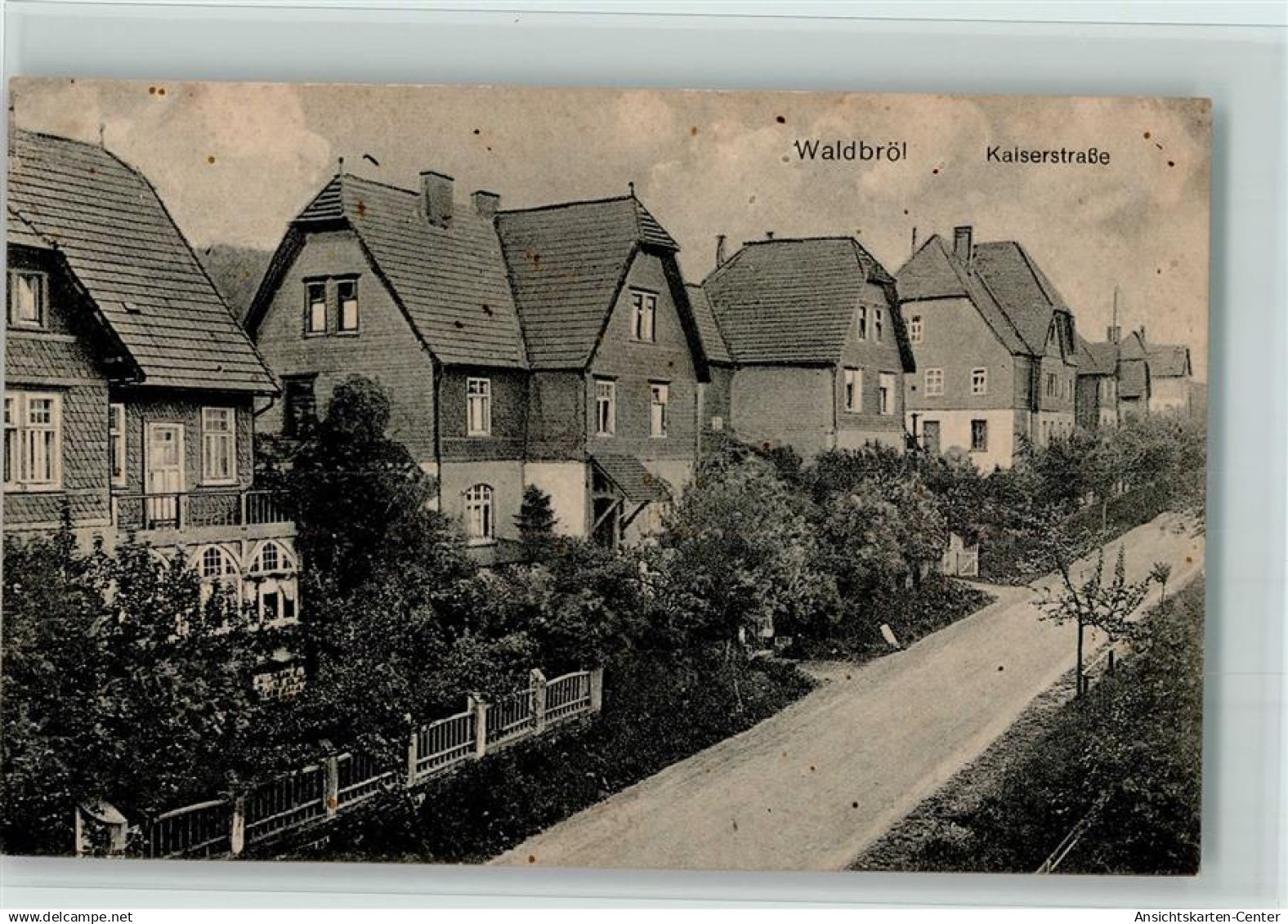 13205575 - Waldbroel