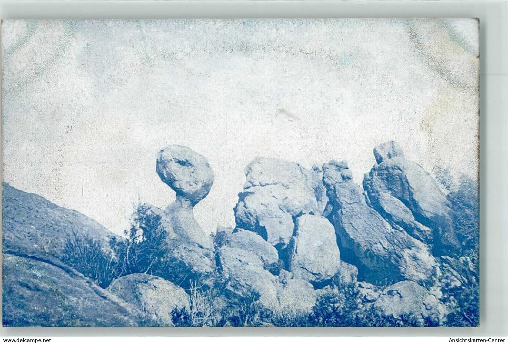 13915330 - Namibia Felsbildung gr. Karasberge