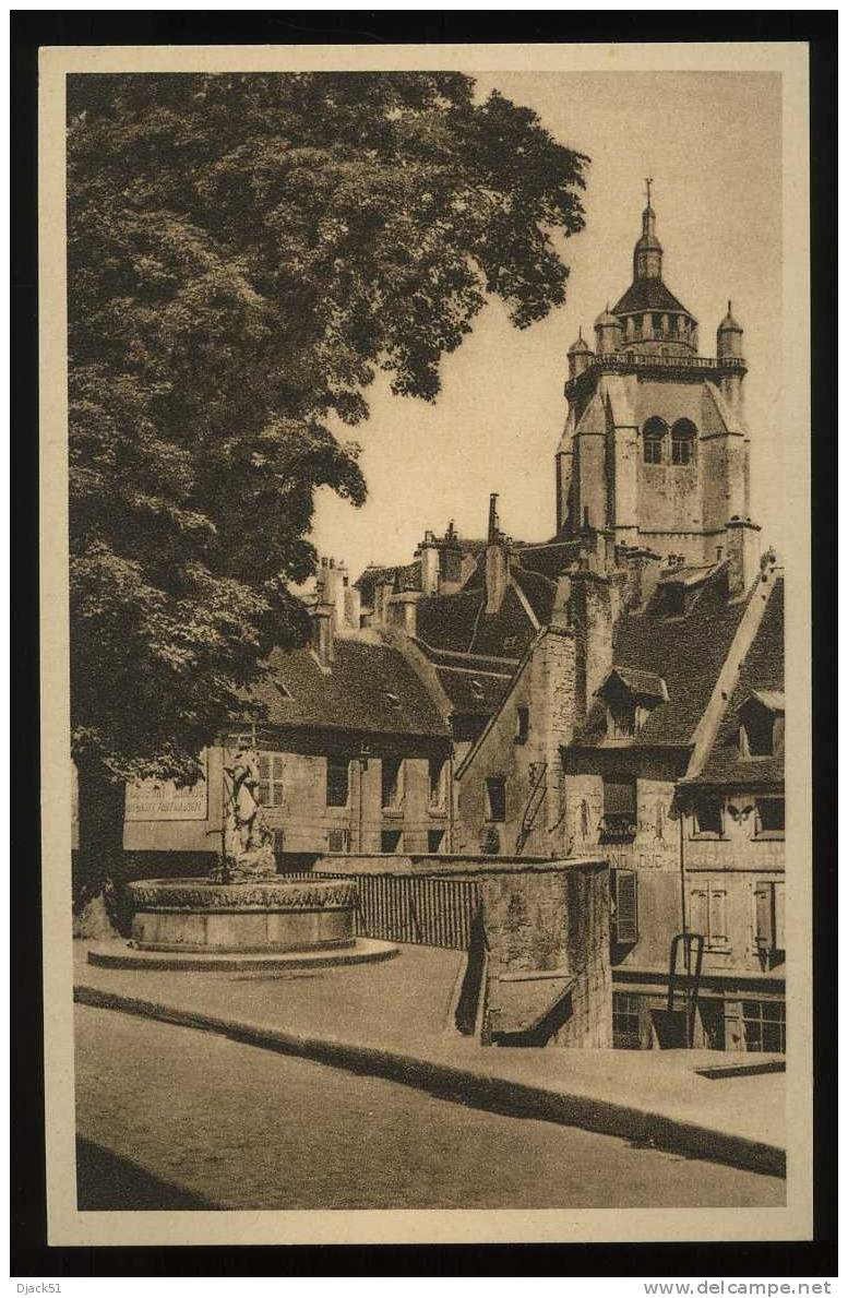 1494. DOLE (Jura) - Place aux Fleurs