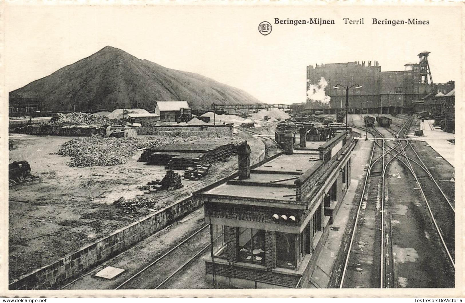 [-15%] BELGIQUE - Beringen - Mijnen - Terril - Bâtiment - Wagon - Rail - Montagn