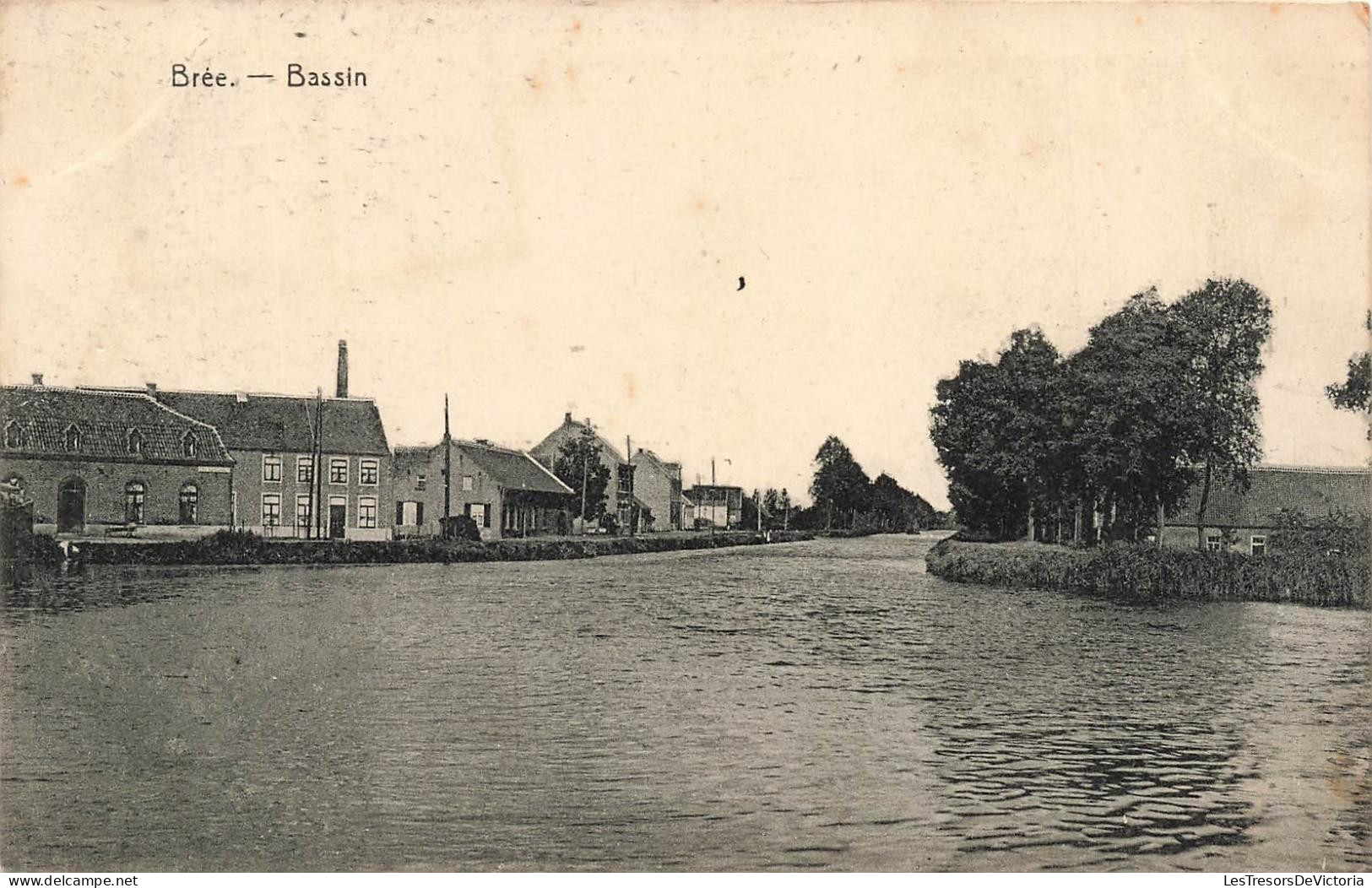 [-15%] BELGIQUE - Brée - Bassin - Canal - Bâtiment - Maison - Promenade - Bois -