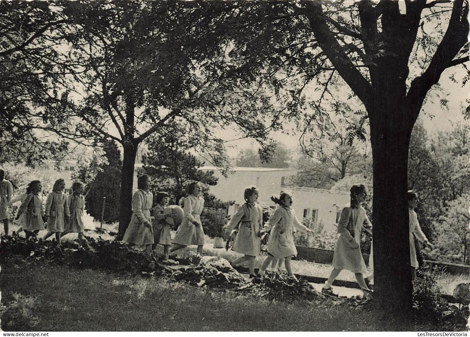 [-15%] BELGIQUE - Crainhem - Œuvre Nationale de lEnfance - Institut Henri Jaspar - Joyeuse promenade - Carte Postal
