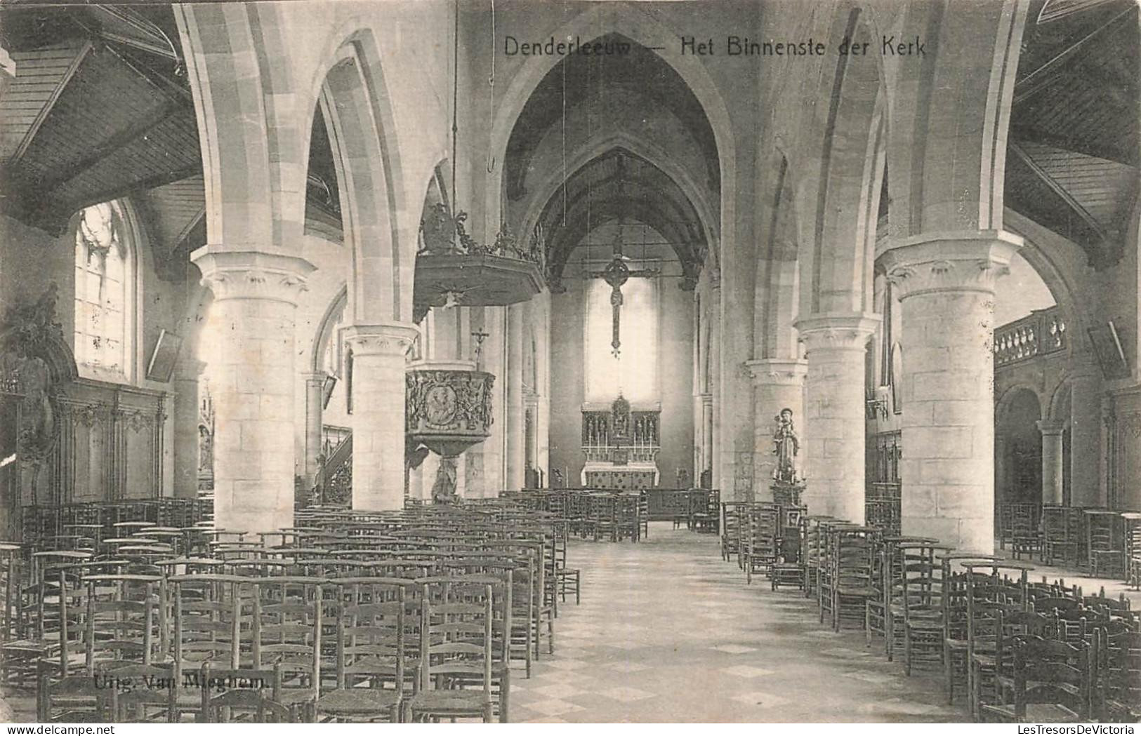 [-15%] BELGIQUE - Denderleeuw - Het Binnenste der Kerk - vue de lintérieure - Carte postale Ancienne