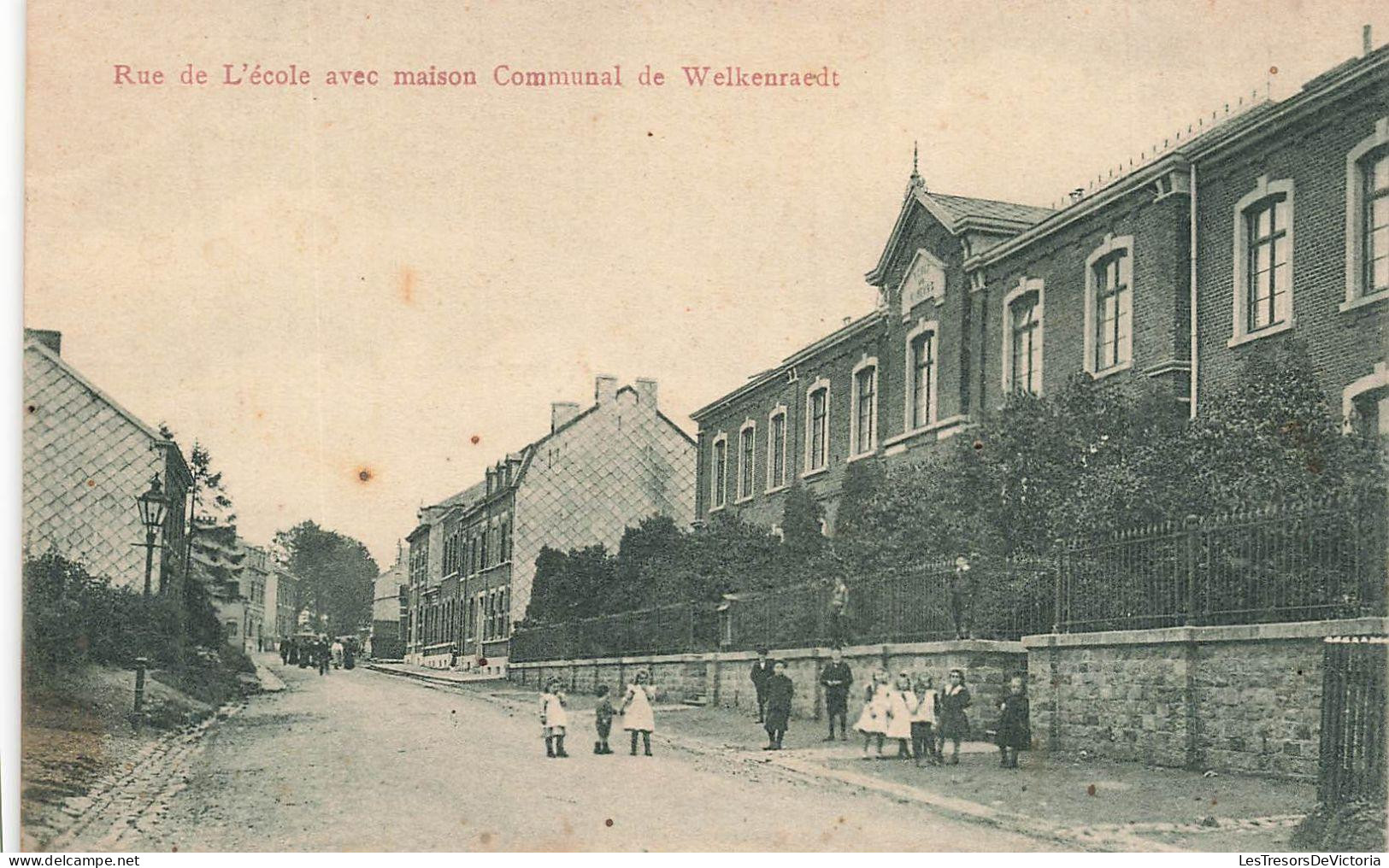 [-15%] BELGIQUE - Welkenraedt - Rue de lécole avec communal de Welkenraedt - Carte postale ancienne