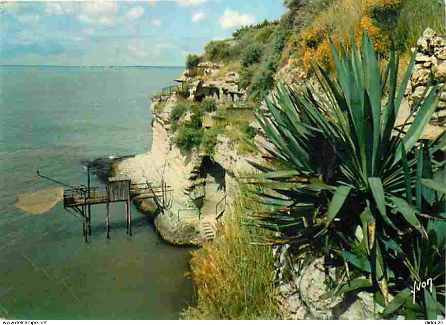 17 - Meschers - Les Grottes - Carrelets - CPM - Voir Scans Recto-Verso