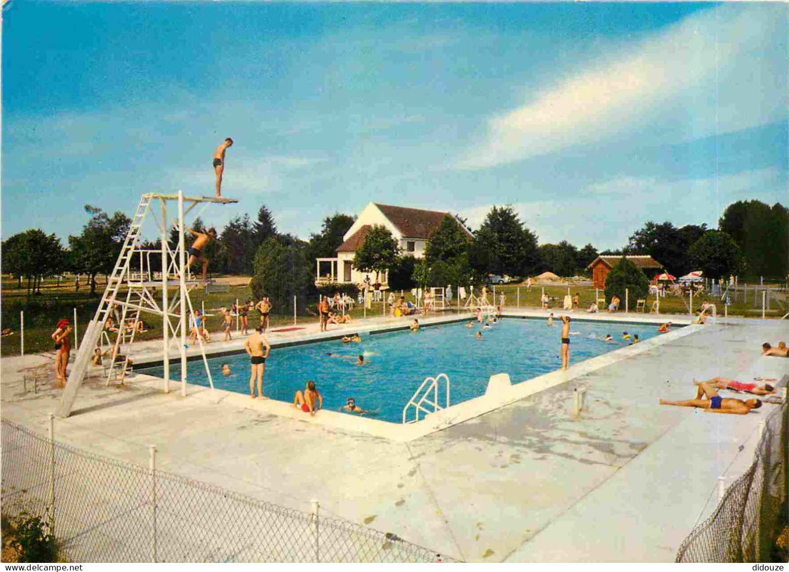 18 - Aubigny sur Nère - La Piscine - CPM - Voir Scans Recto-Verso
