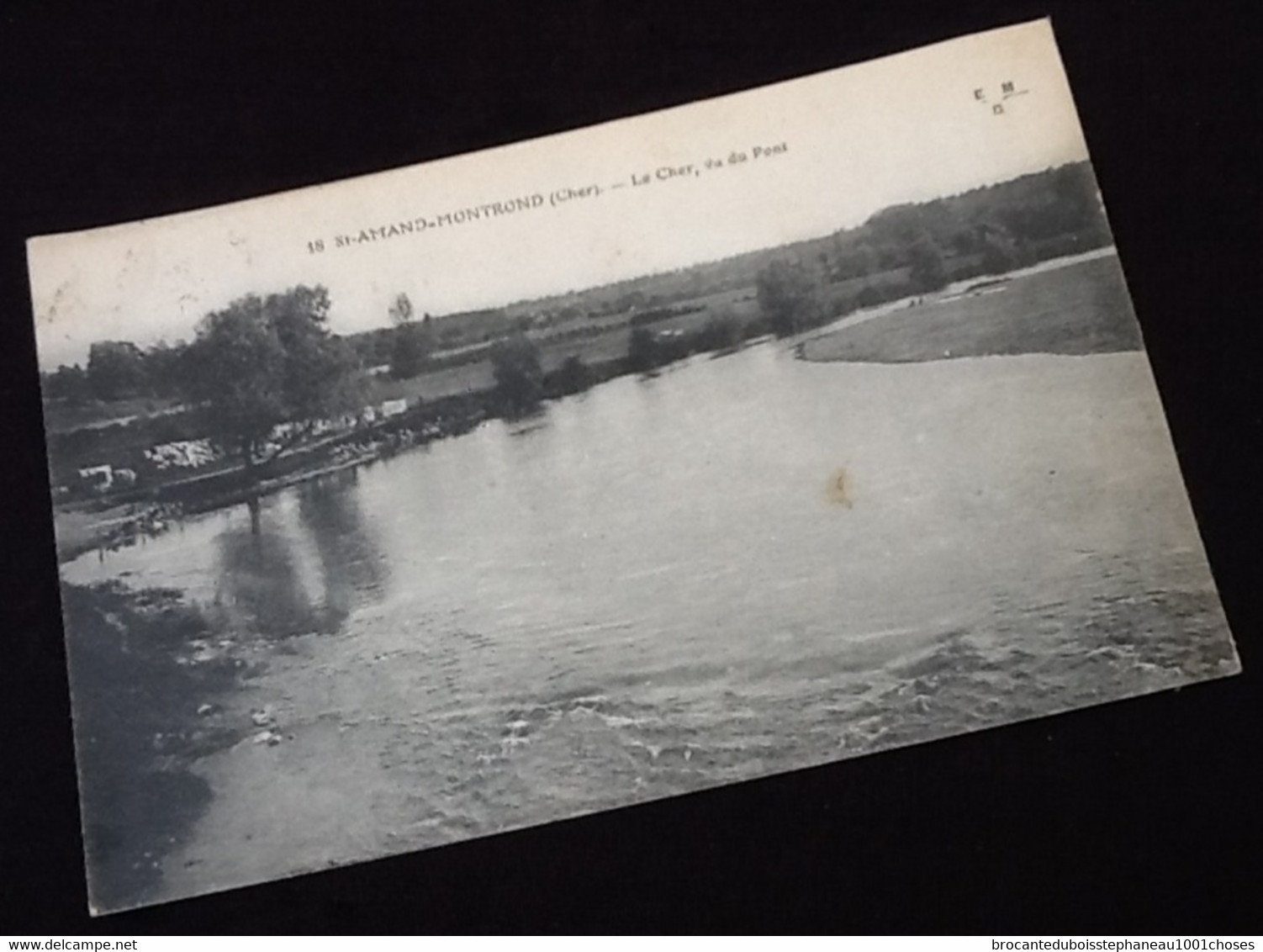 18 Saint-Amand-Montrond  Le Cher,  vu du Pont