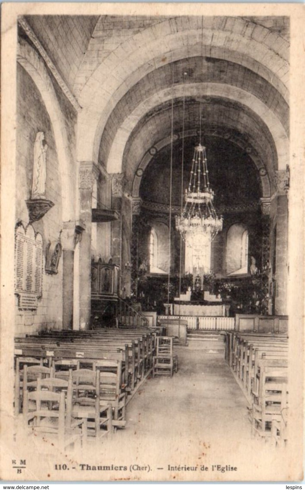 18 - THAUMIERS -- Intérieur de l'Eglise