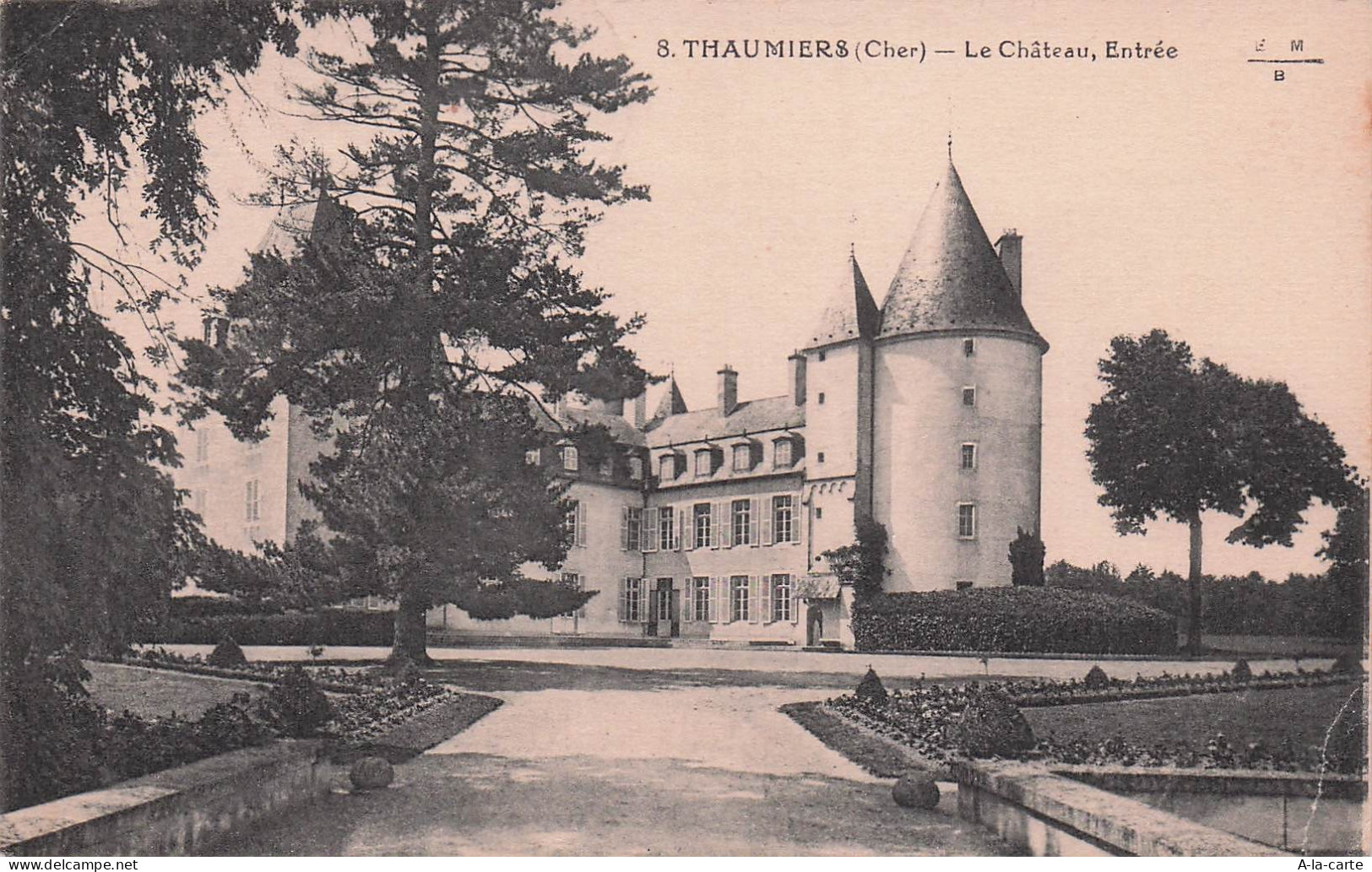 18 THAUMIERS LE CHATEAU