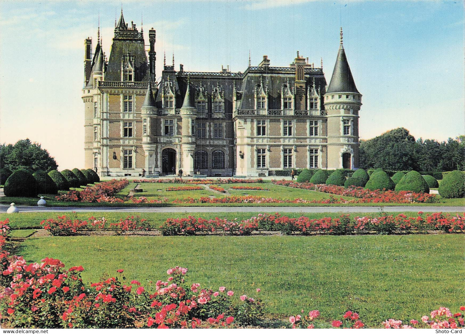 18 VOUZERON LE CHATEAU DE VOUZERON