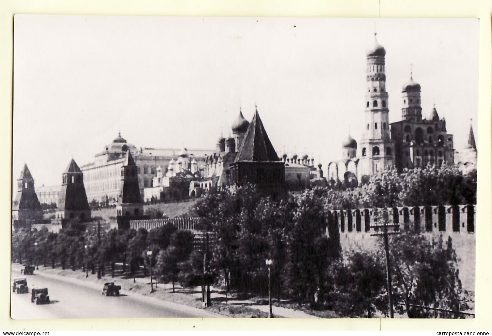 18344 / MOSCOU Moscow Camions Remparts KREMLIN Moskau Moscù МОСКВА 1951 Union Républiques Soviétiques CCCP URSS USSR