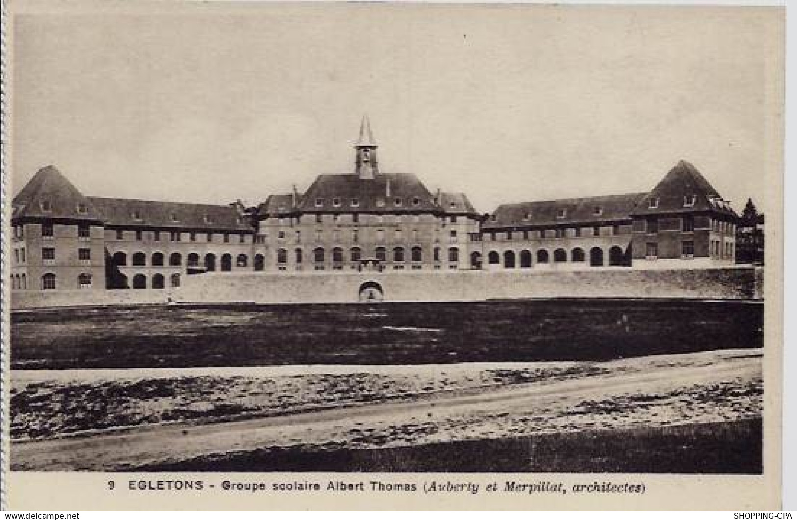19 - Egletons - Groupe scolaire Albert Thomas ( Auberty et Merpillat, architec