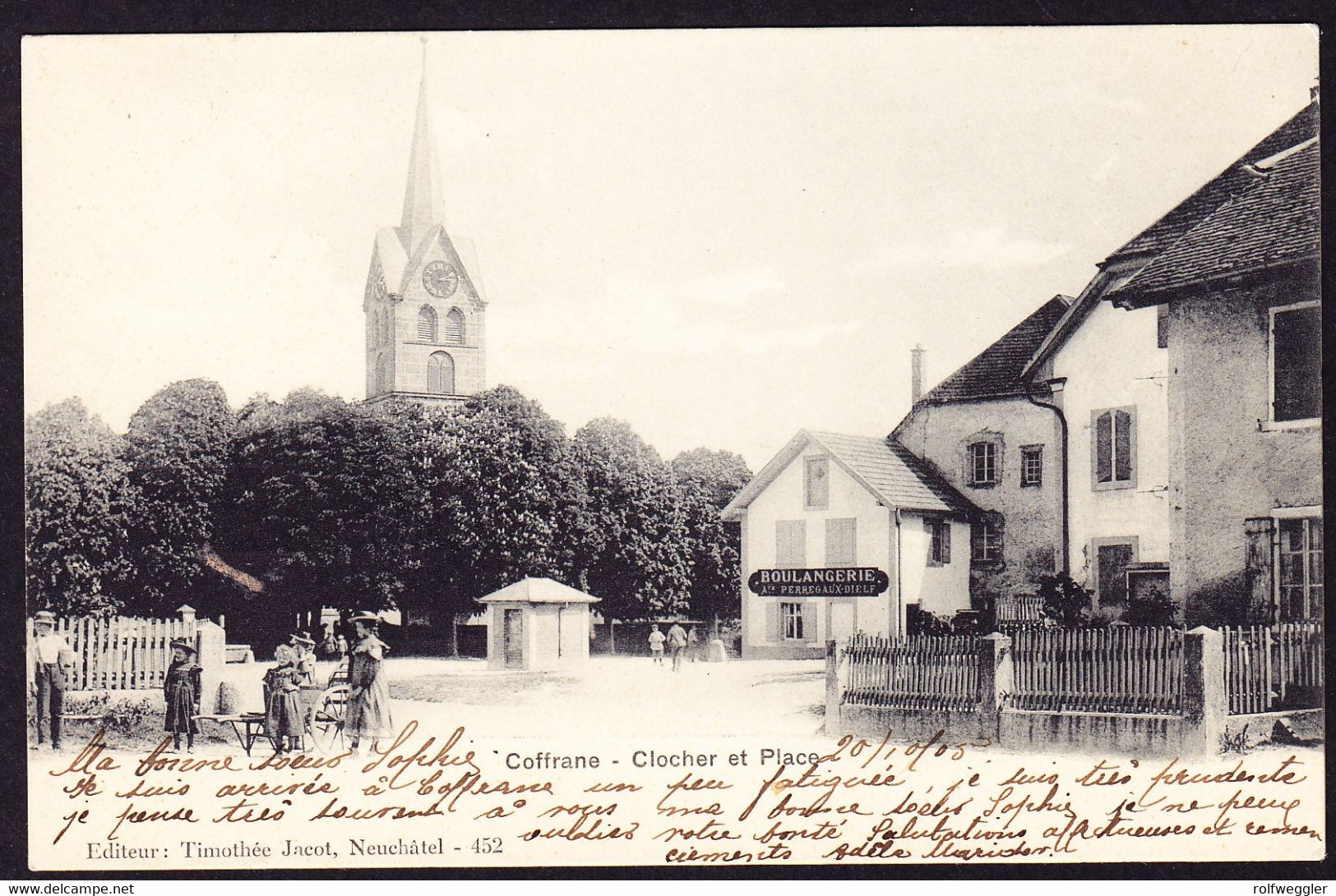 1905 gelaufene AK aus Coffrane, Clocher, Place et Boulangerie.